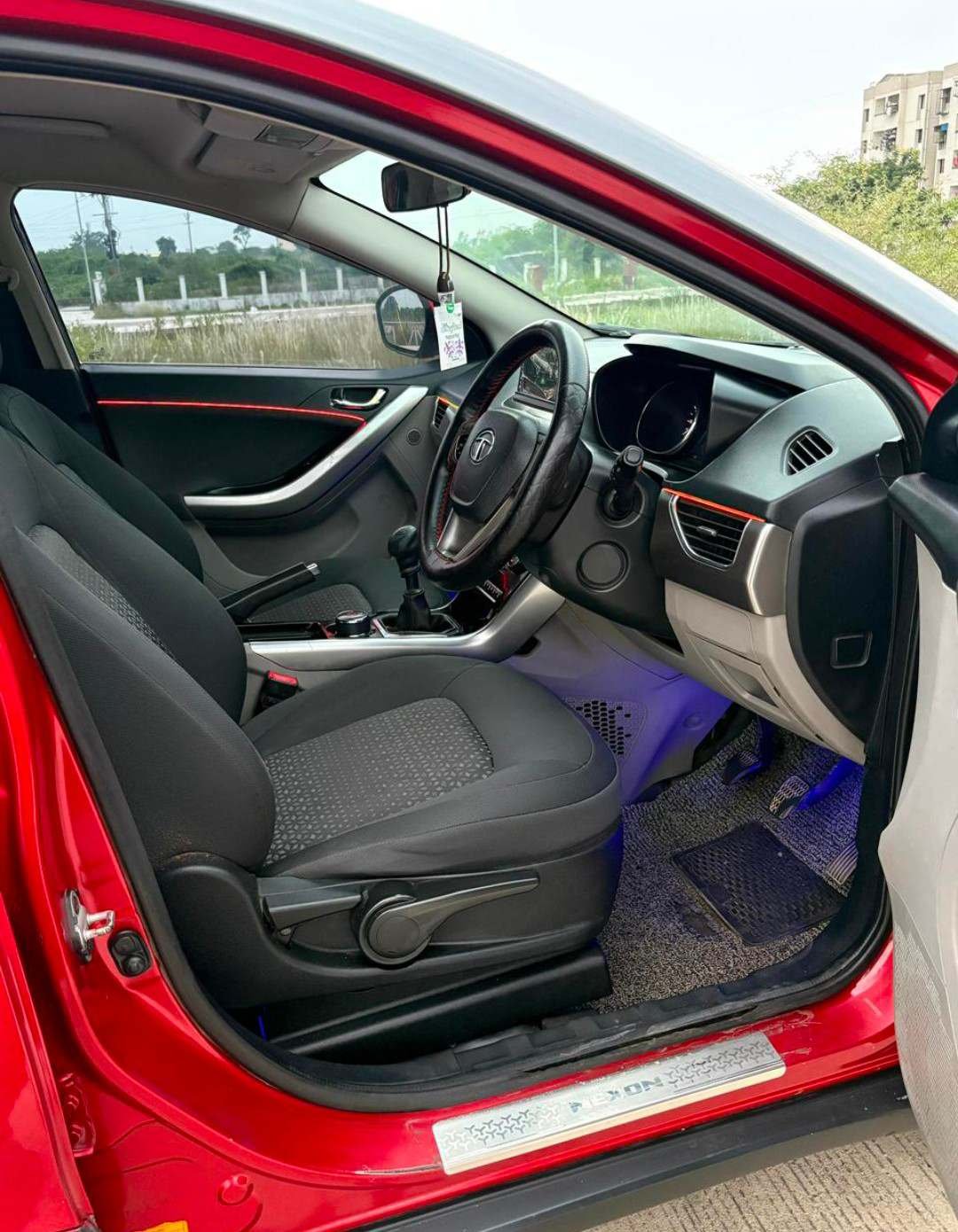 tata nexon xz plus 2018 – diesel, 1st owner tata nexon xz plus 2018 – diesel, 1st owner